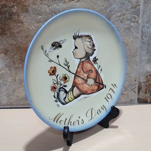 Schmid Hummel Mother's Day 1974 The Bumblebee Decorative Wall Hanging Plate - Picture 6 of 11